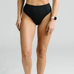 ZYIA Active Black Rêve South Pointe Bikini Bottoms Sz Large NWT